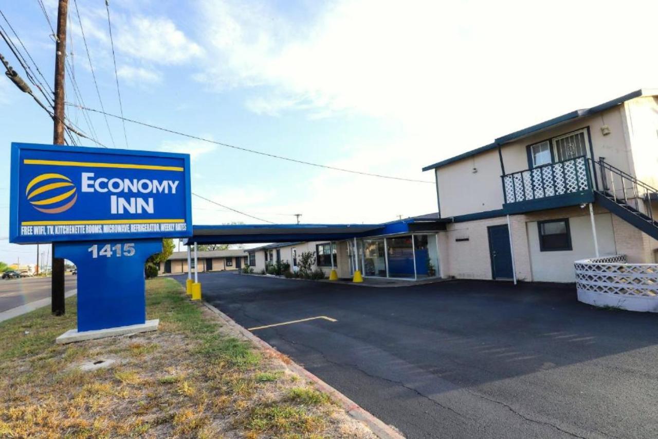 Economy Inn Kingsville Exteriör bild