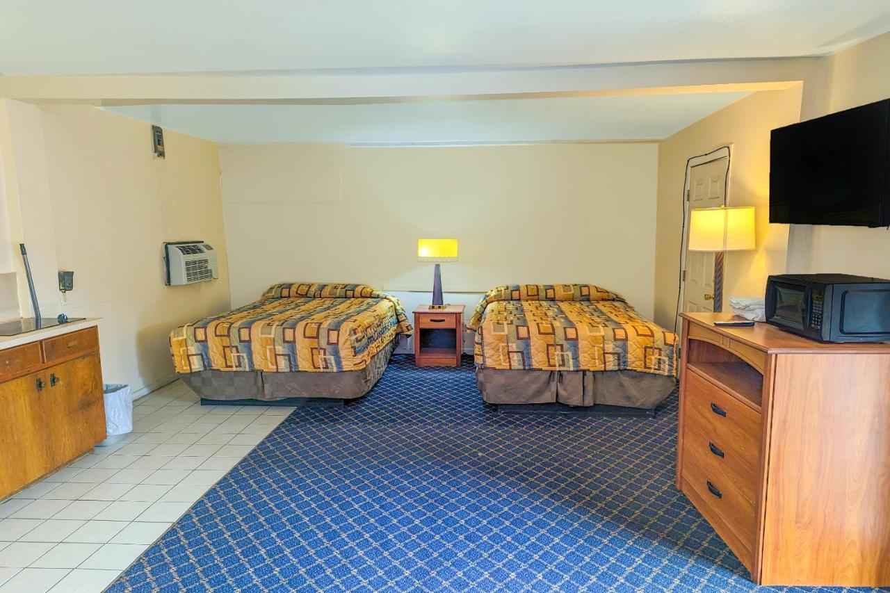 Economy Inn Kingsville Exteriör bild